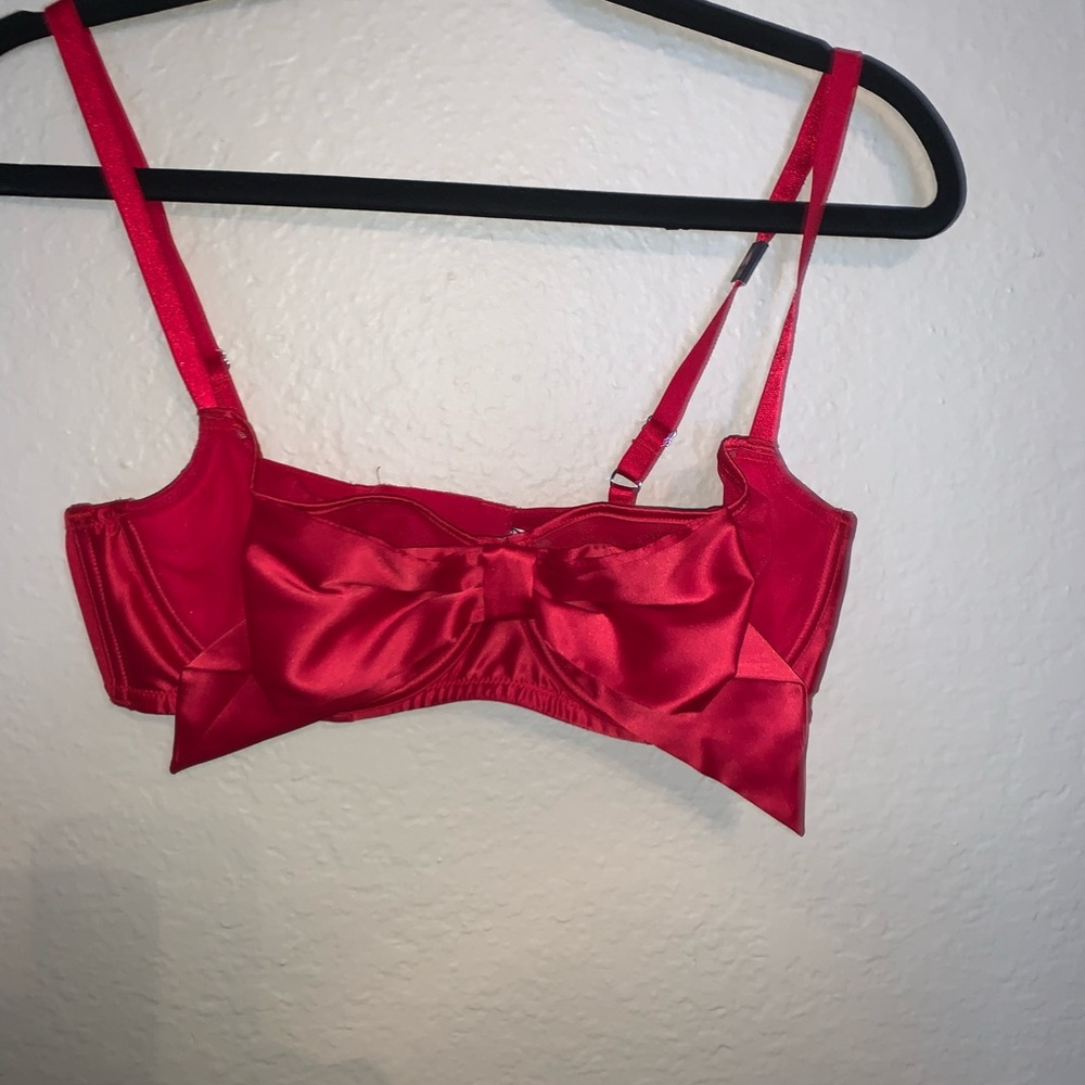 NWT Victoria Secret red bow bra. 36C